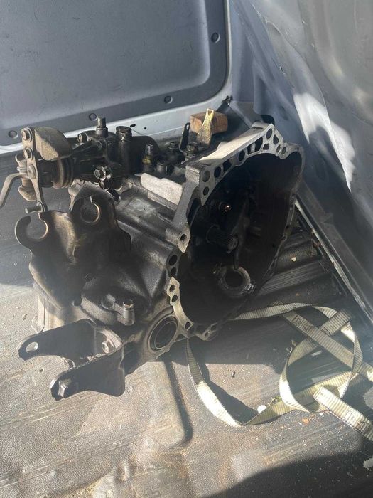 Toyota  Verso 1.6 2002  Fiável,  precisa reparar caixa de velocidade