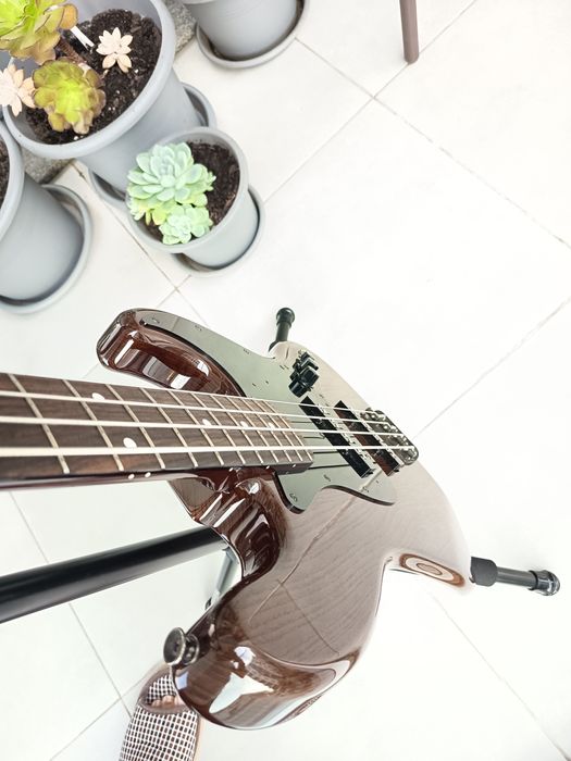 Fender Jazz Bass 60's Walnut