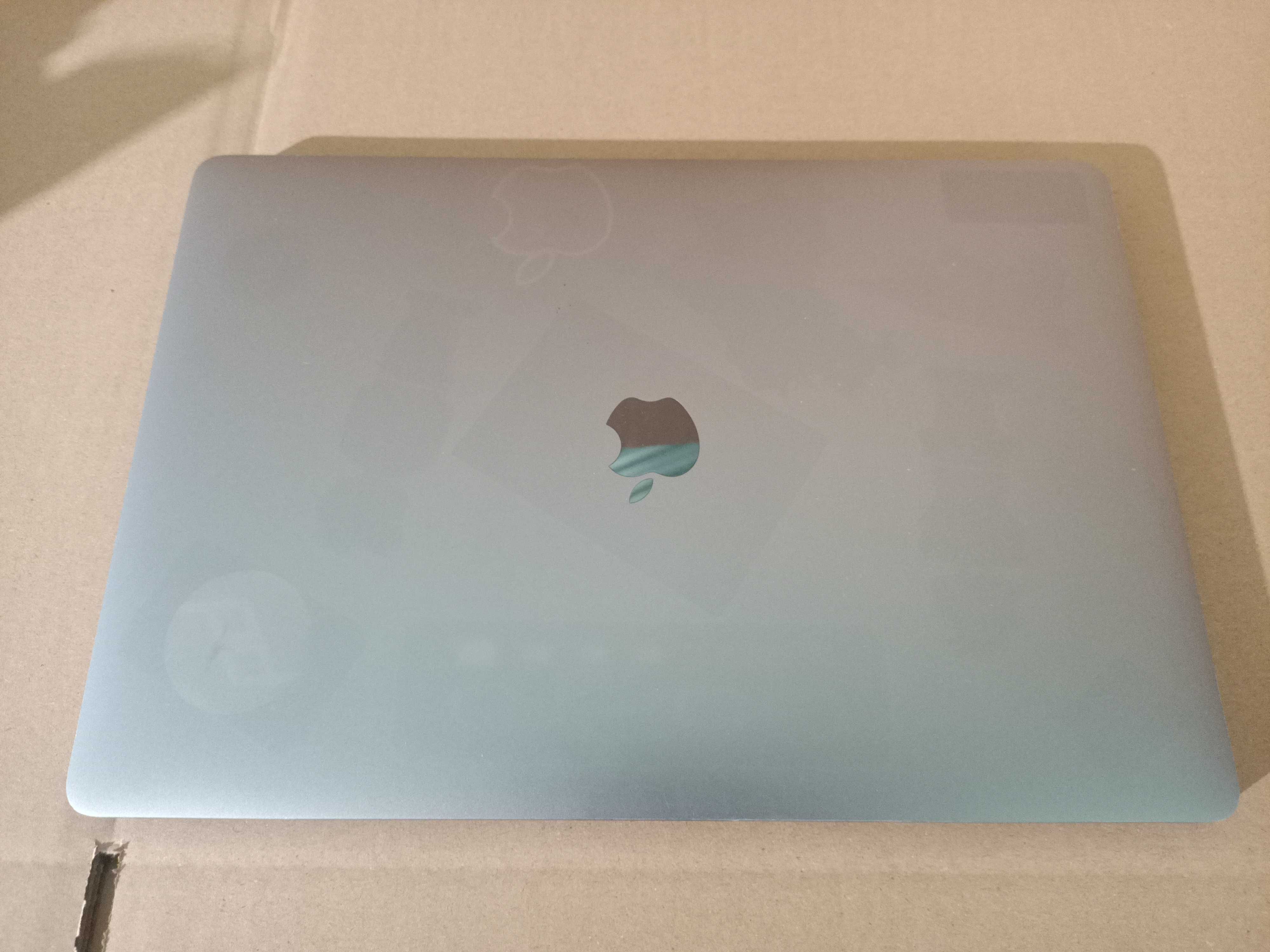 MacBook Pro 14,3 i7 Disco Rigido 1000GB