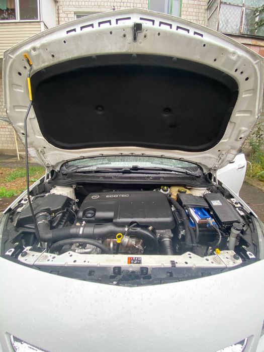 Opel Astra Sports Tourer COSMO 1.7 CDTI МТ (110 к.с.) 2013 рік