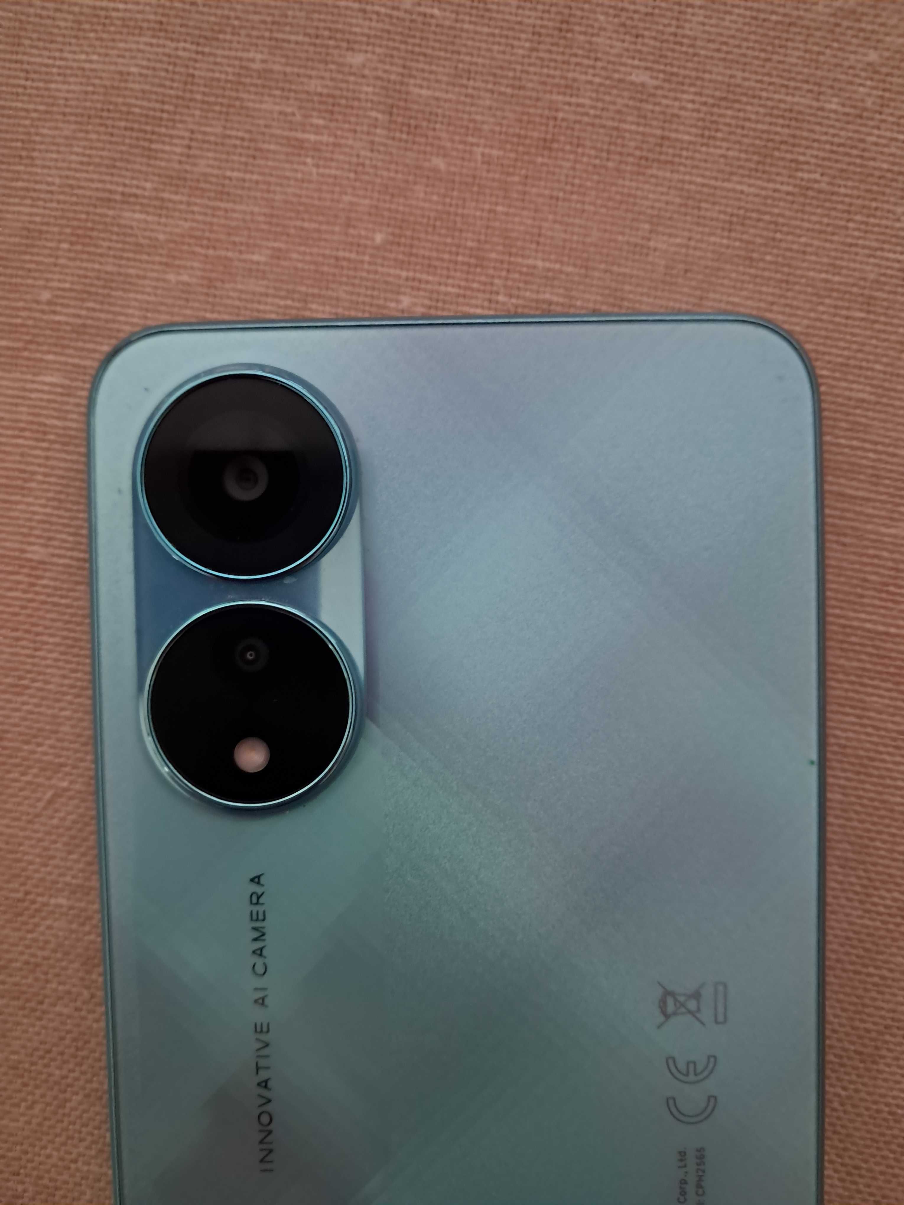 Oppo A78 como novo