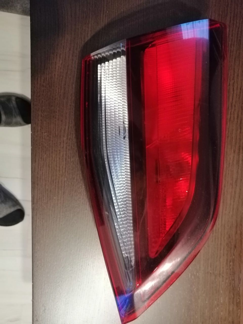 Lampa w klapie Opel Astra K 2016 lewa kombi