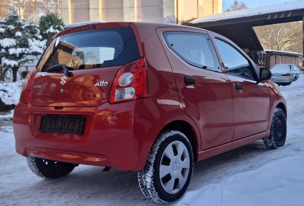 Suzuki Alto   2011 rok  1,0 benzyna