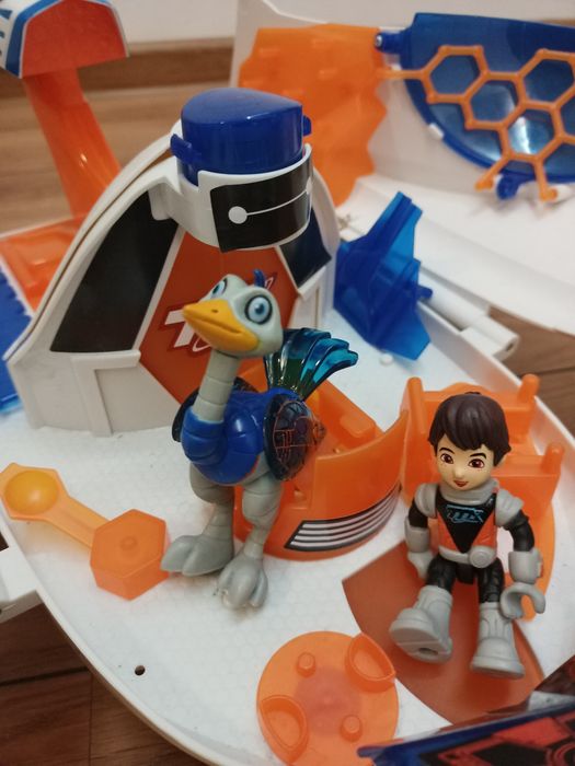 Statek kosmiczny Miles z przyszlosci