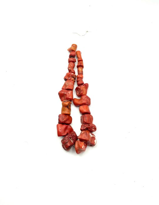 Colar de coral antigo