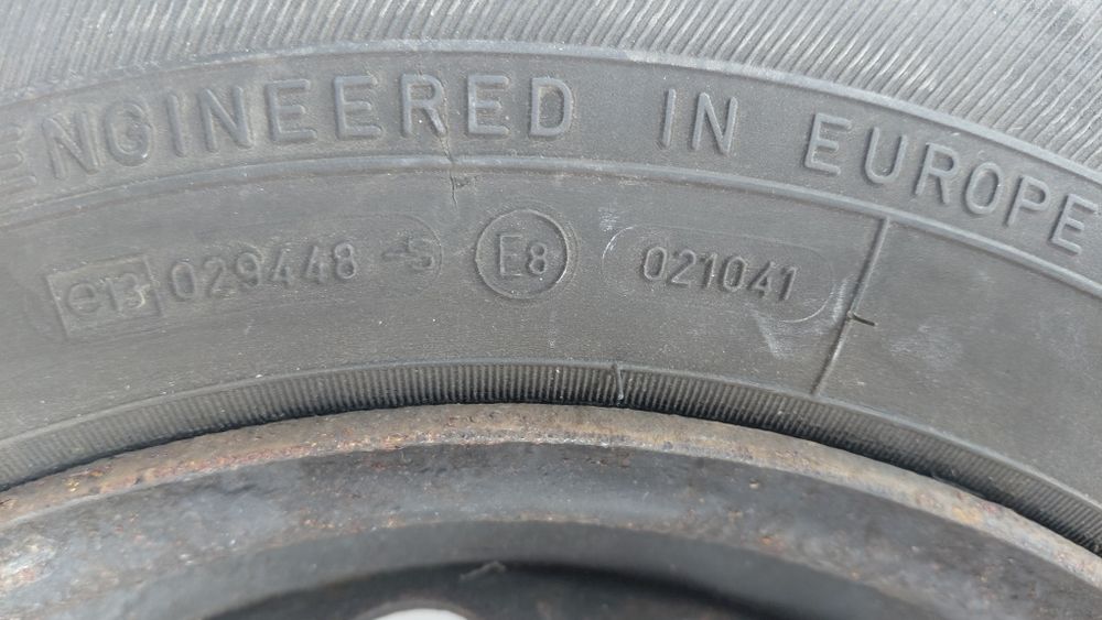 Opony zimowe na felgach stalowych Opel R 13 175/70 2 szt