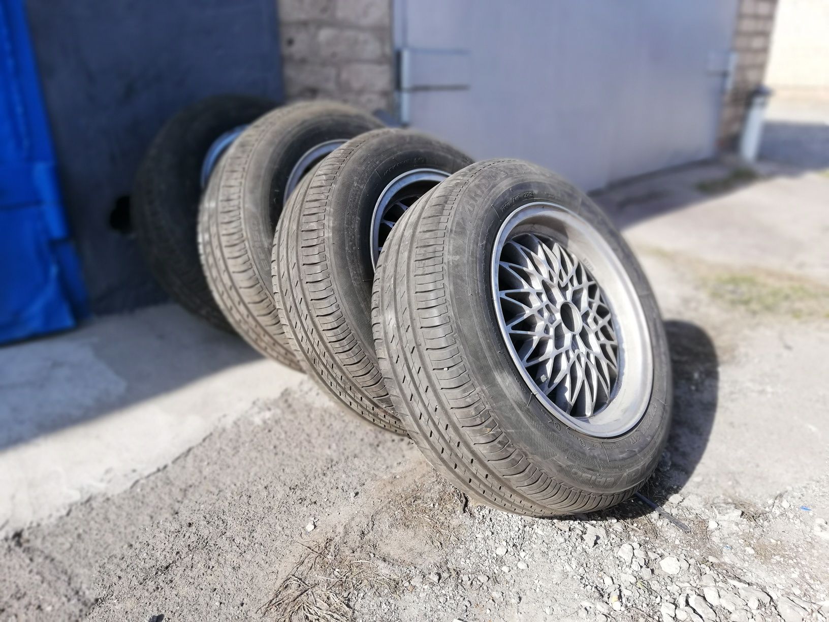 Колеса диски з резиною Bridgestone 195/65 R15 7j et38 4/108 ford audi