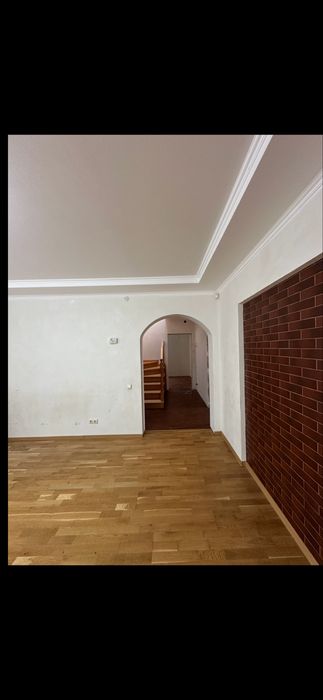 Будинок 200м2/20соток/ліс/школа/асвальтована дорога з ремонтом