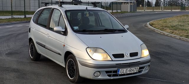 Renault Megane Scenic 2003 r 1.9dci klimatyzacja brak korozji el szyby