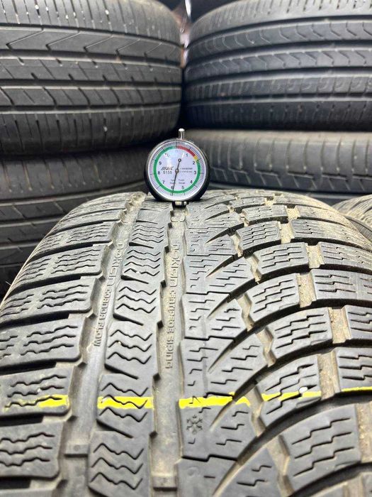 255/45 R18 Nokian пара зима