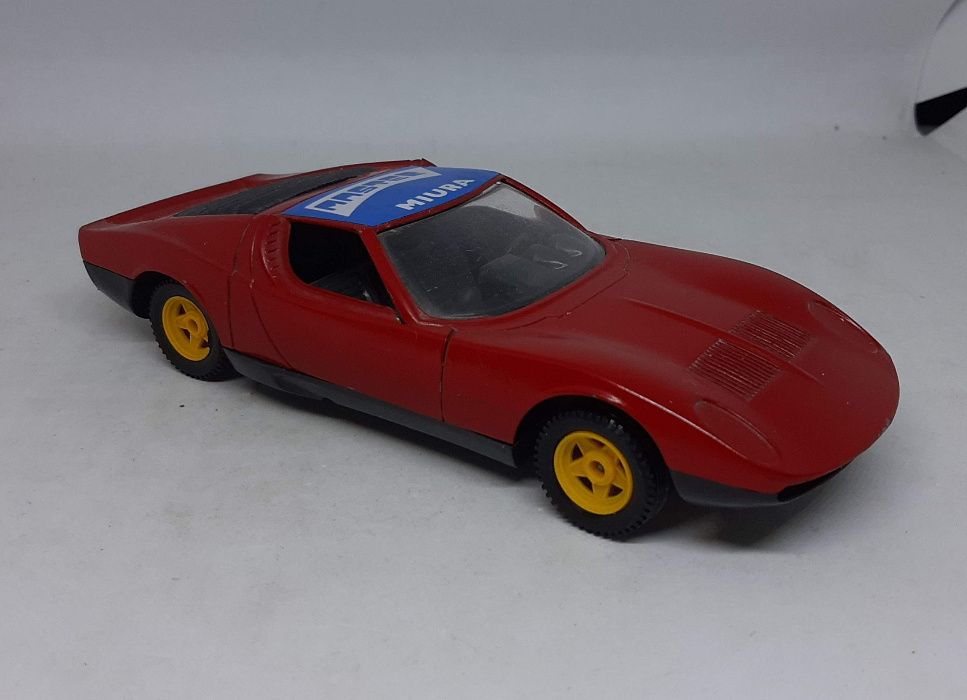 LAMBORGHINI P400 MIURA S - Polistil SN11 skala 1:25 Made in Italy