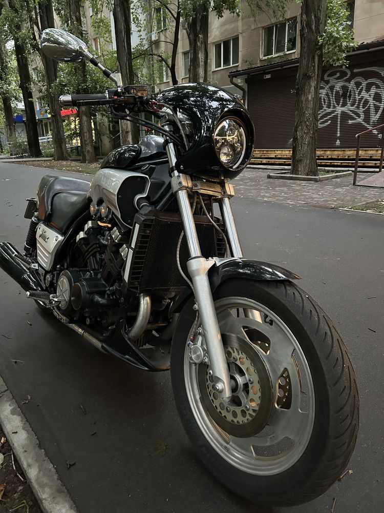 Yamaha VMAX 1200
