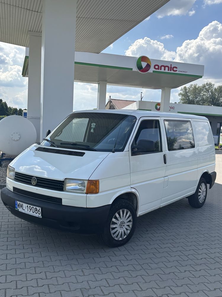 Ładny Volkswagen T4 - wersja 6 osobowa