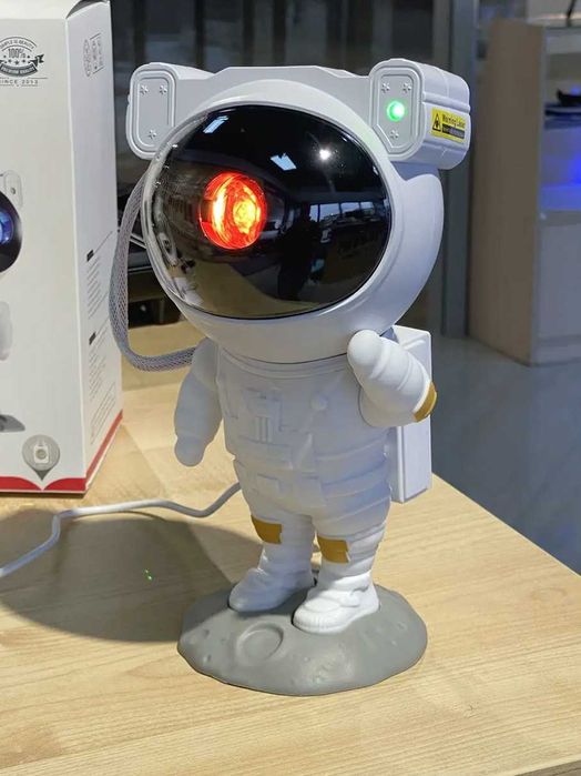 Нічник-проєктор зоряного неба Космонавт ВЕЛИКИЙ розмір