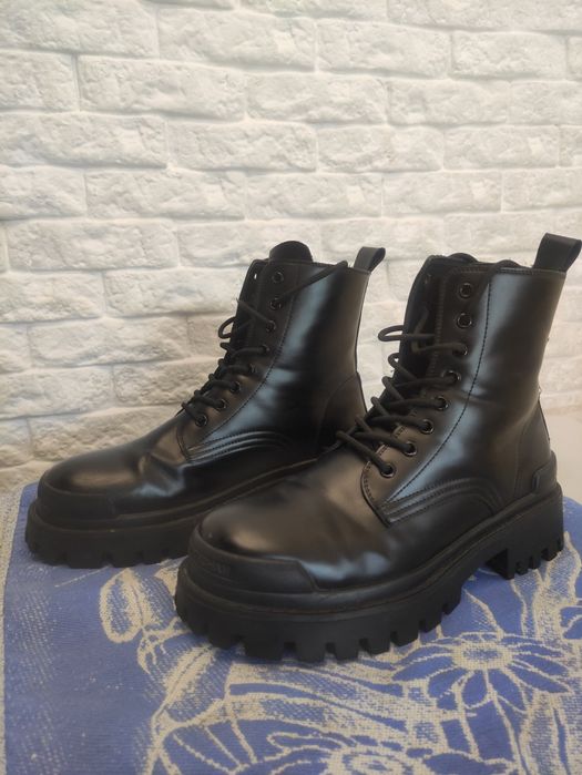 Черевики високі шкіряні 44 чоловічі чорні timberland dr Martens