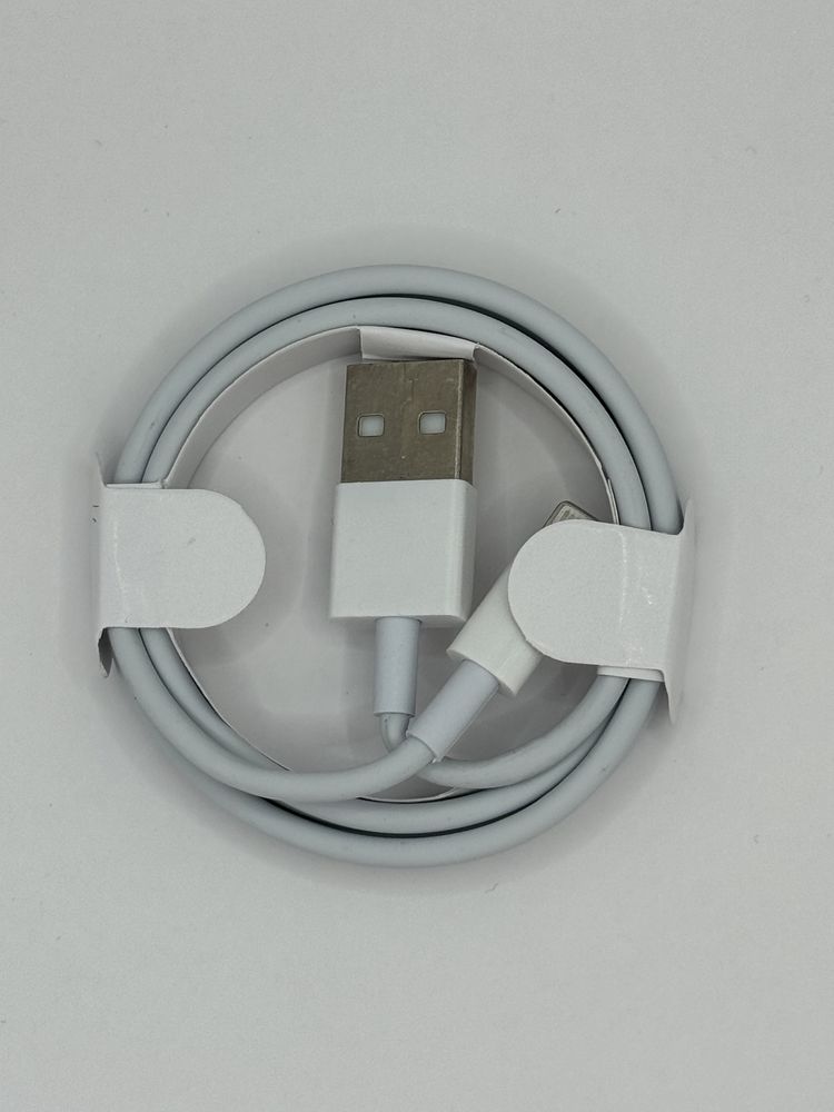 Kostka Adapter Iphone  5 W + Kabel Lithning USB A 1 M bialy