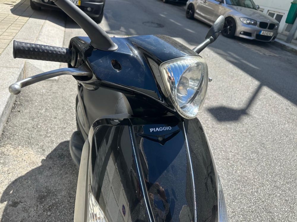 Piaggio Fly Scooter