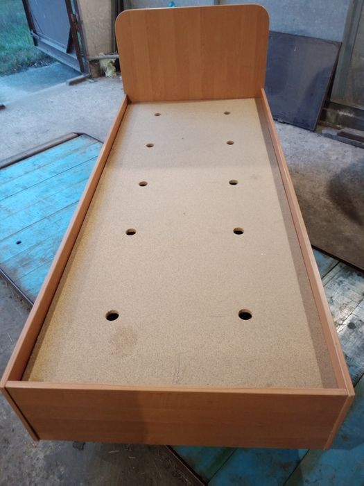 Продам кровать 190/80