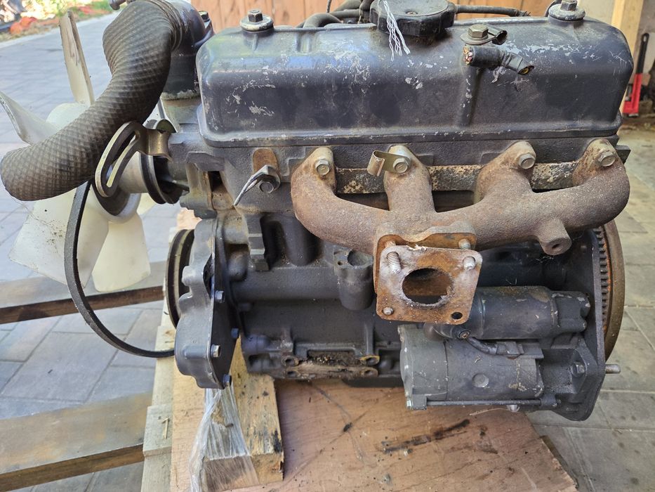 Silnik Mitsubishi  K4D kosiarka traktorek minikoparka