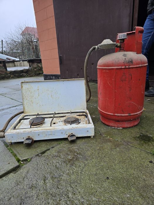 Портативна газова плита з балоном