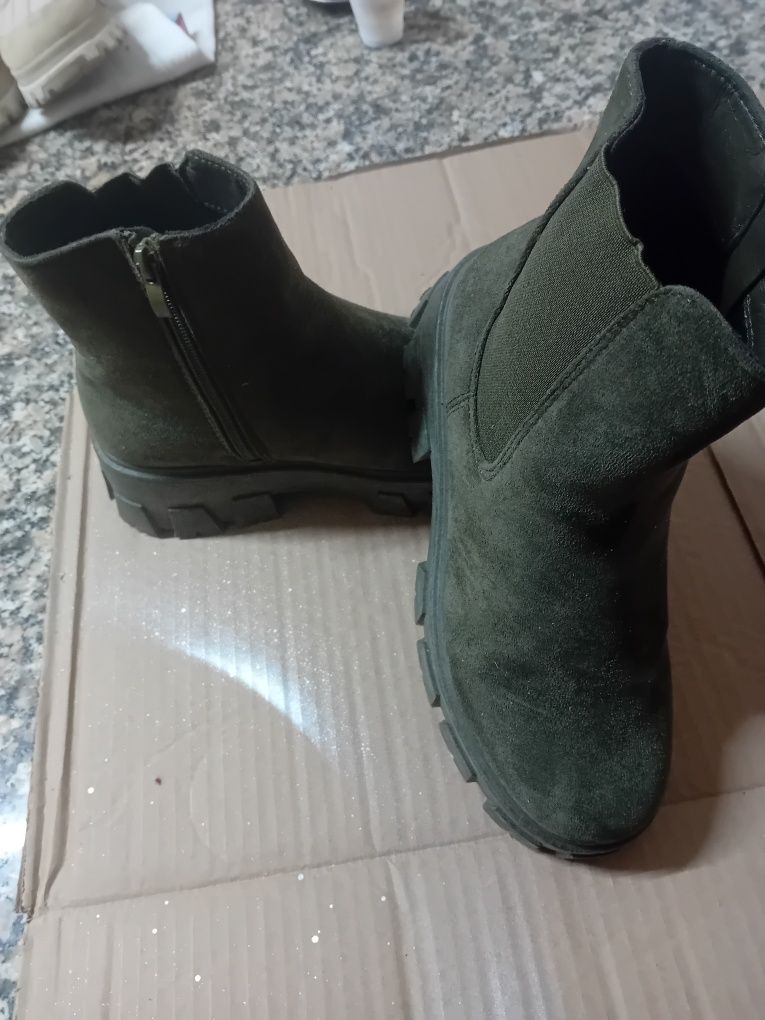 Botins em tecido