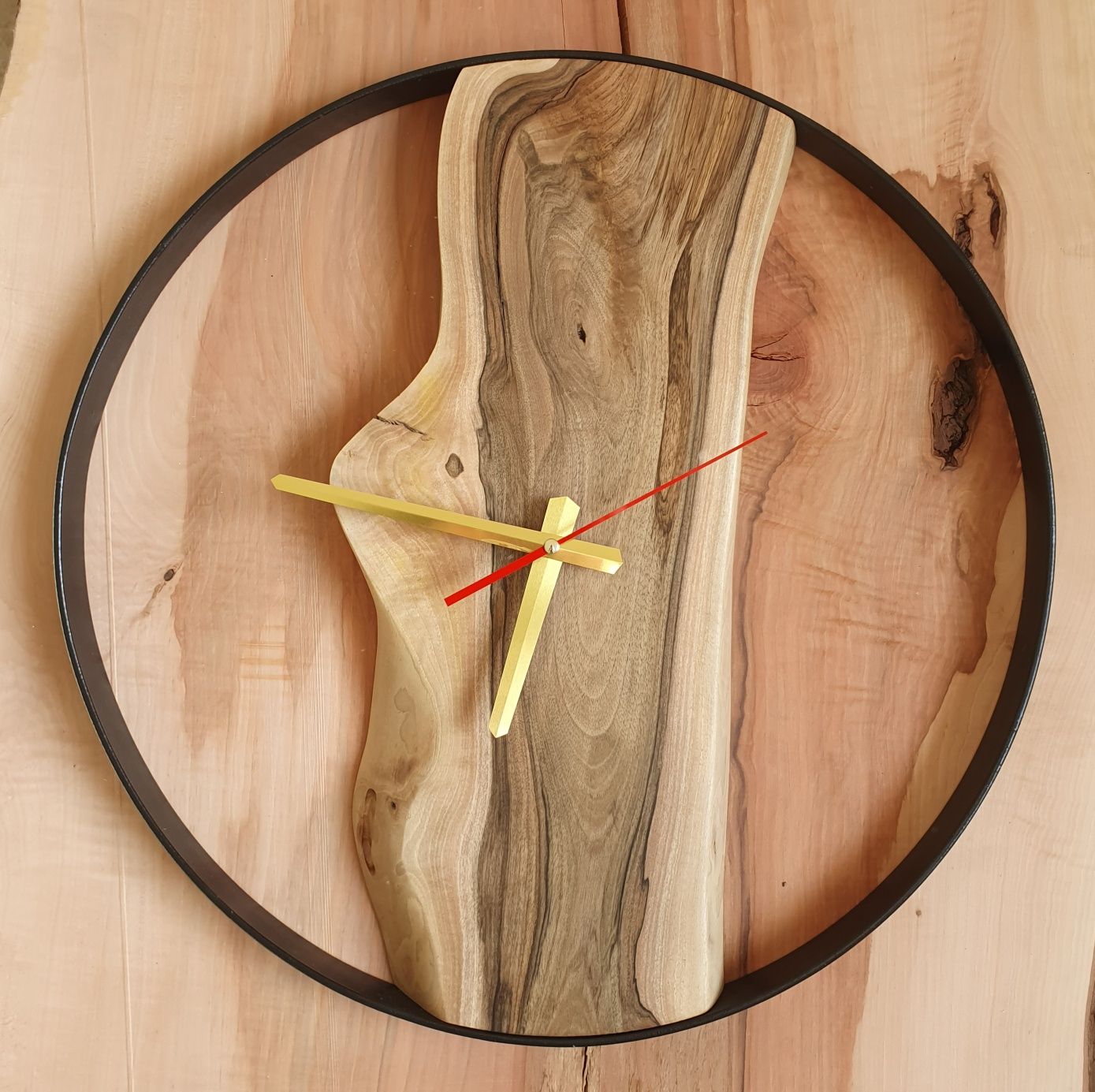 Годинник лофт, з натурального дерева та металу для вашого інтерєру
