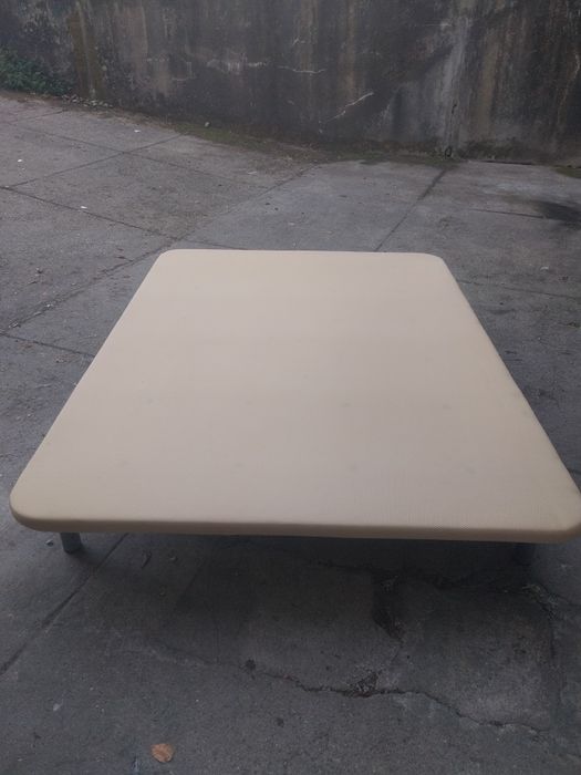 Estrutura de cama de casal