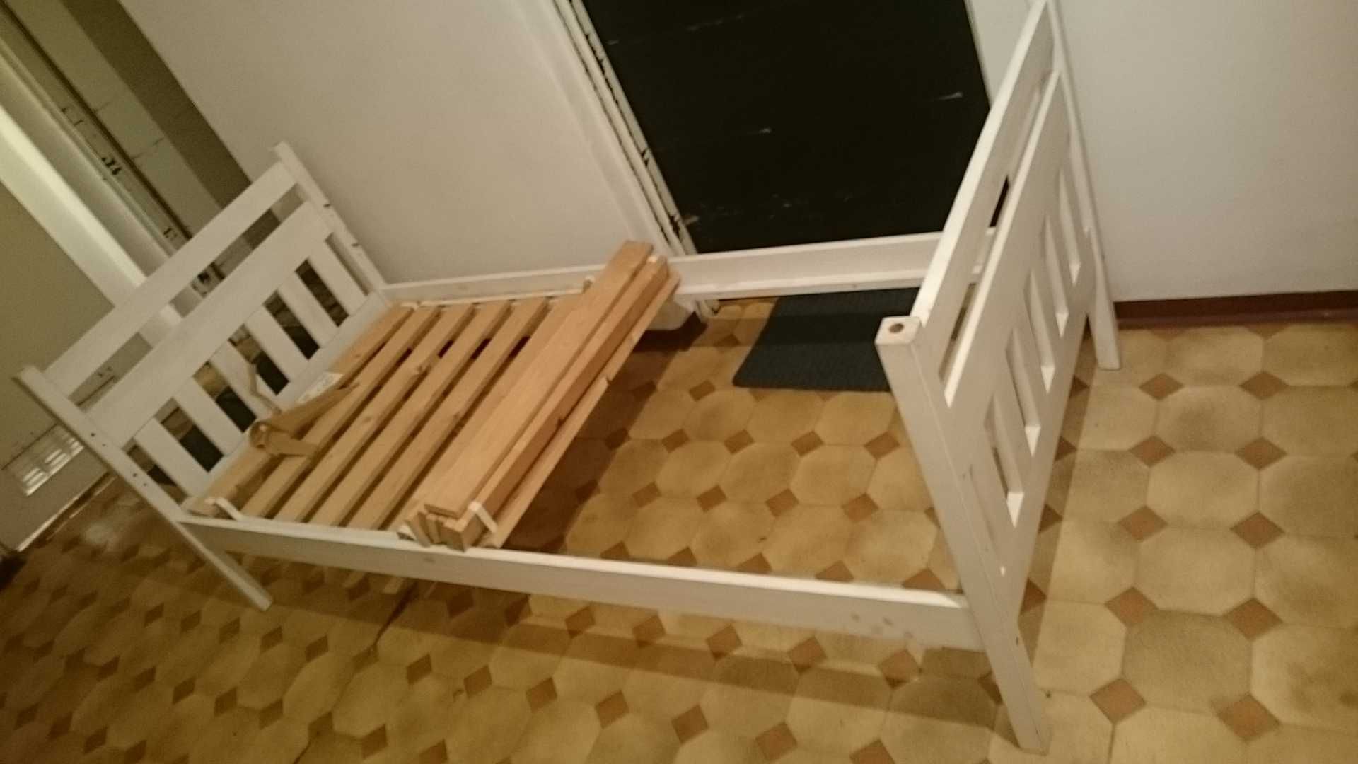 Łóżko drewniane lekkie 80x180cm białe Ikea stabilne dodat wzmocnione