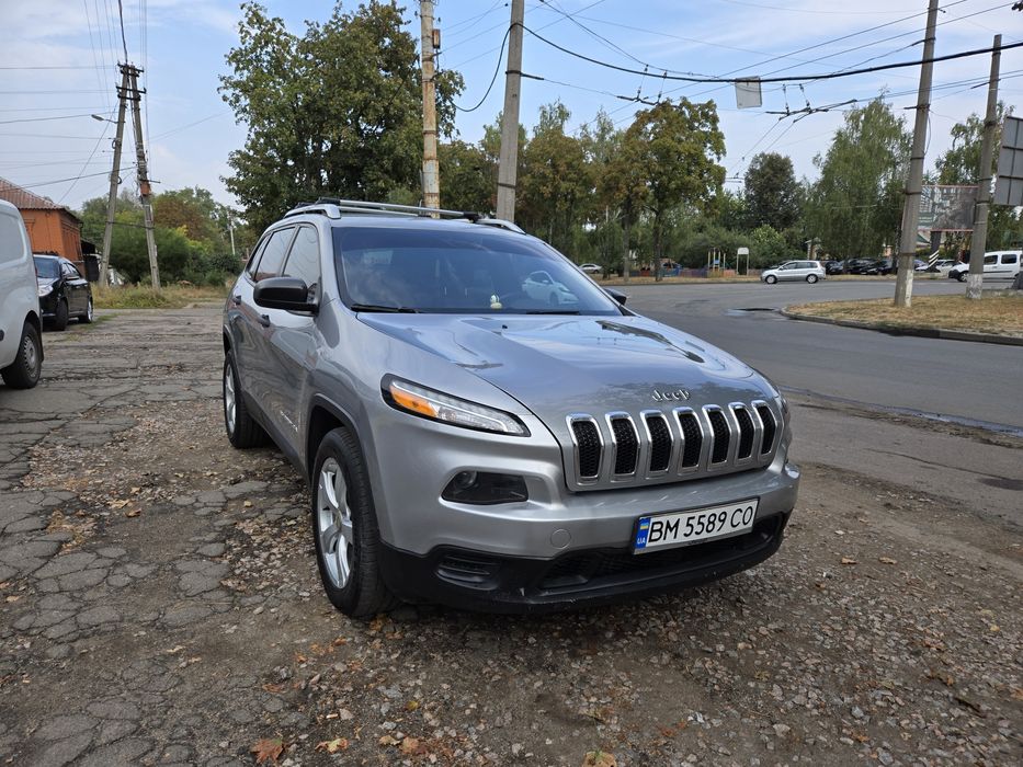 Jeep Cherokee Sport 2.4