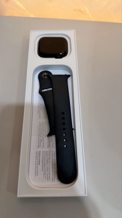 Годинник Apple Watch 9 series 45 mm.