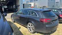 Opel Insignia kombi zderzak błotnik drzwi klapa z22c