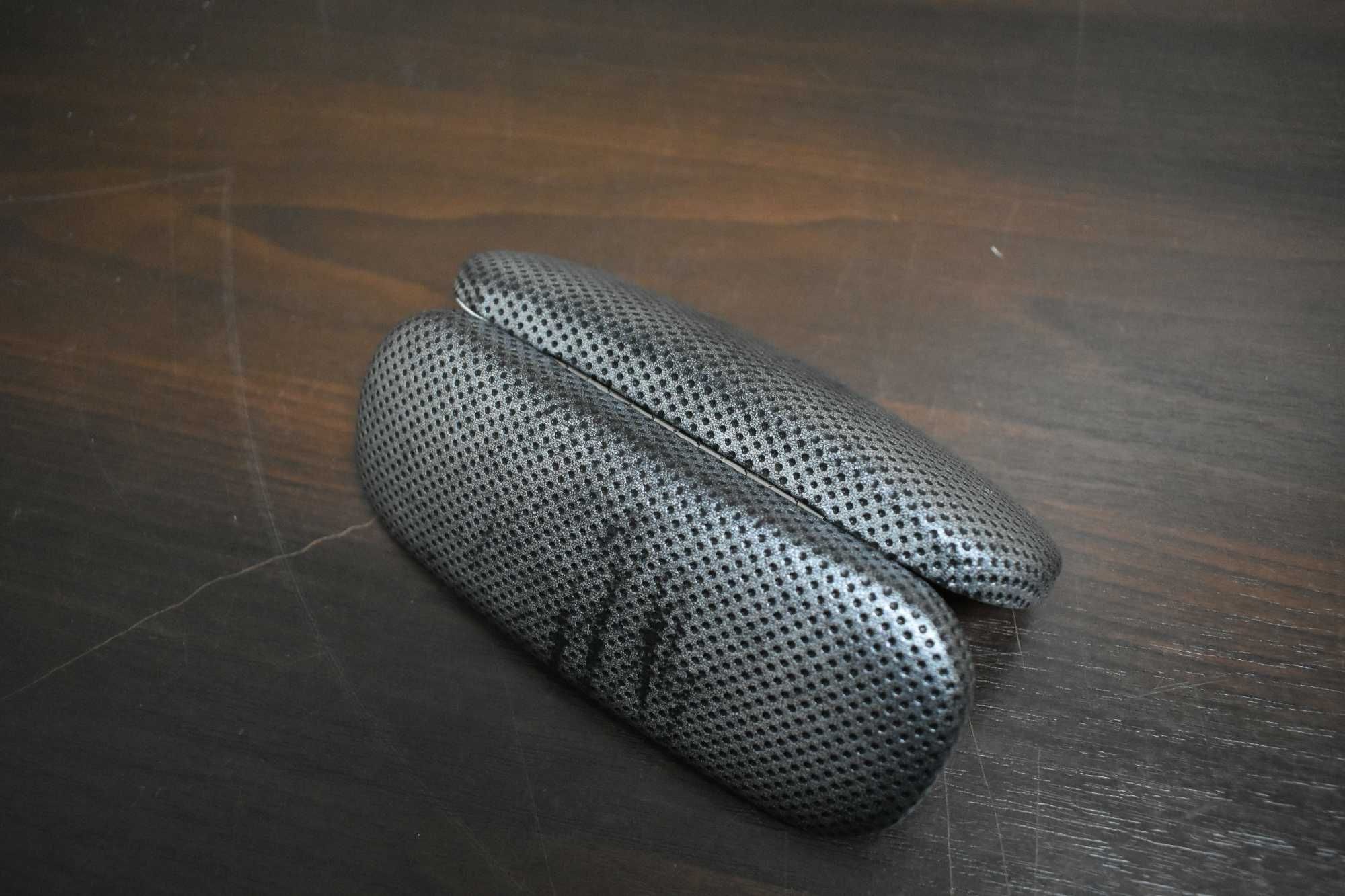 Etui twarde na okulary