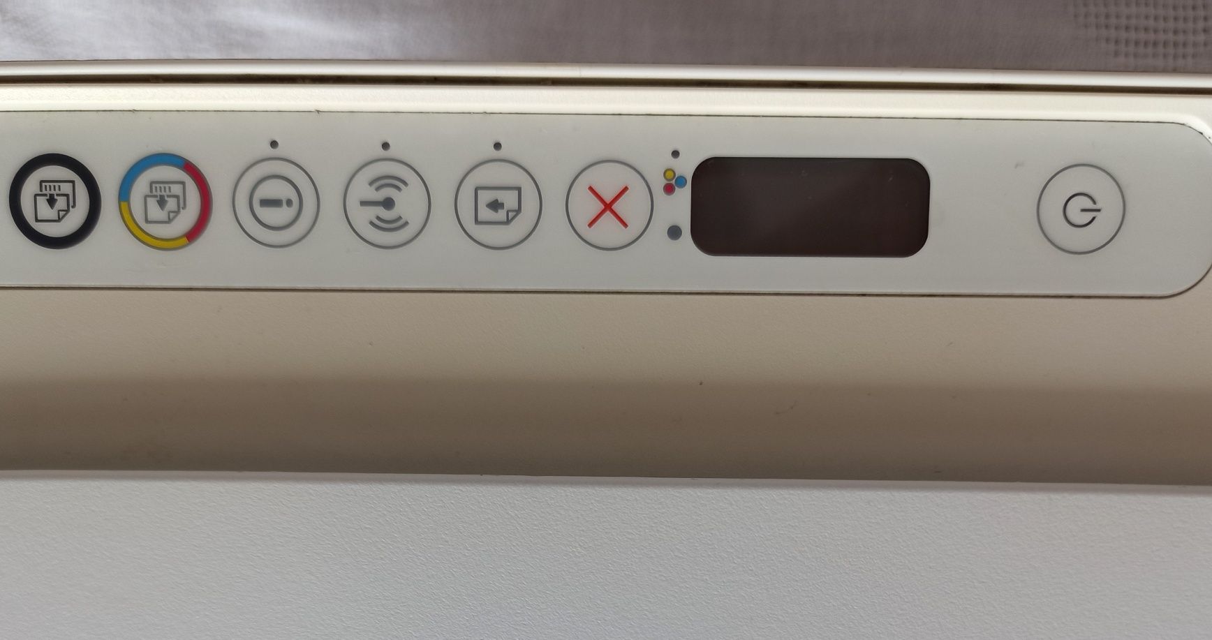 drukarka wielofunkcyjna HP DeskJet 2600 
Mam do sprzedania drukarkę wi