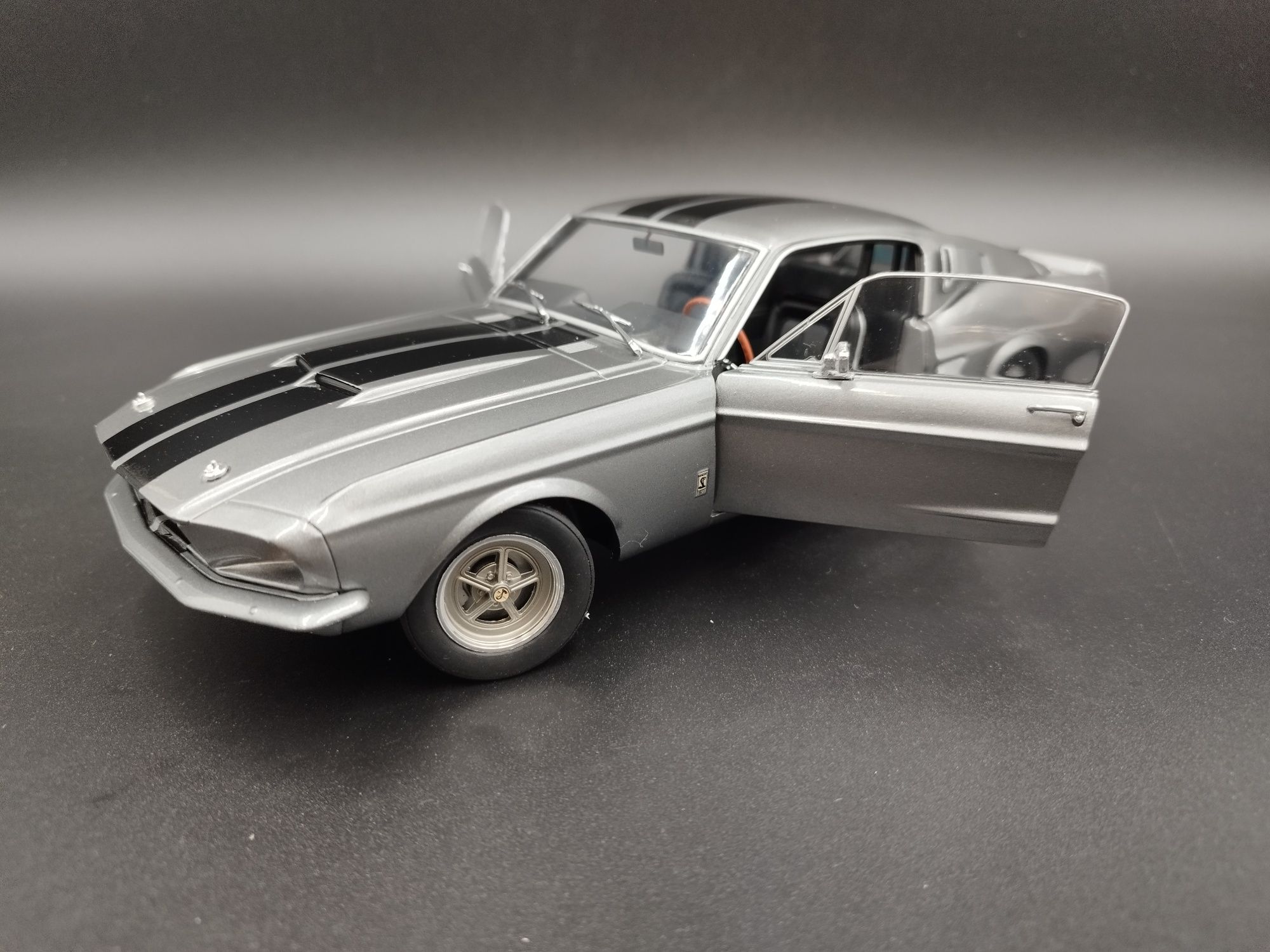 1:18 SolidoFord Mustang GT 500 Shelby Model nowy