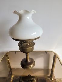 Piękna lampka naftowa antyk