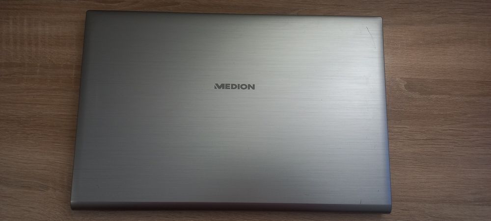 Ноутбук Medion Akoya