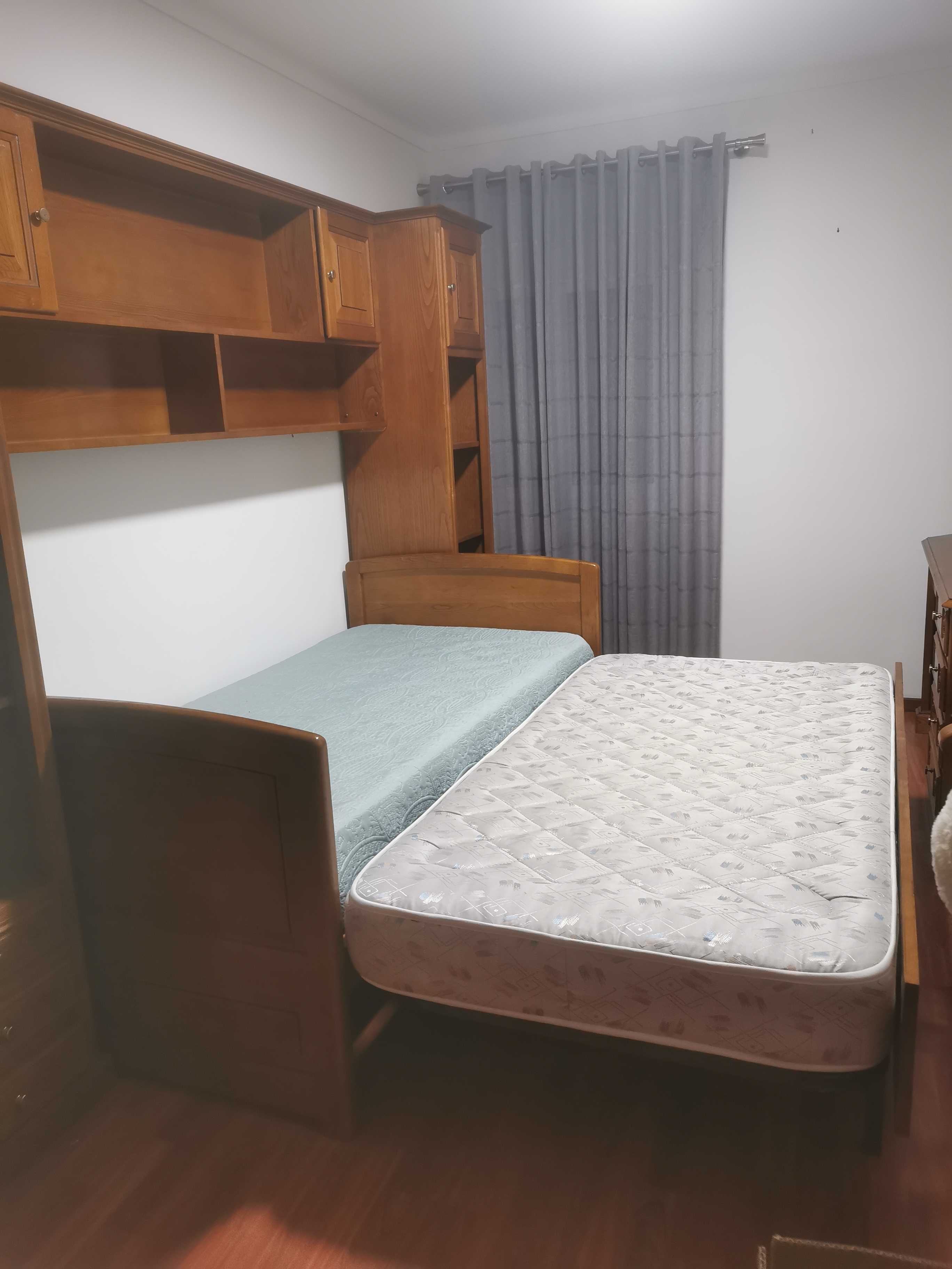 Mobilia de quarto e móvel