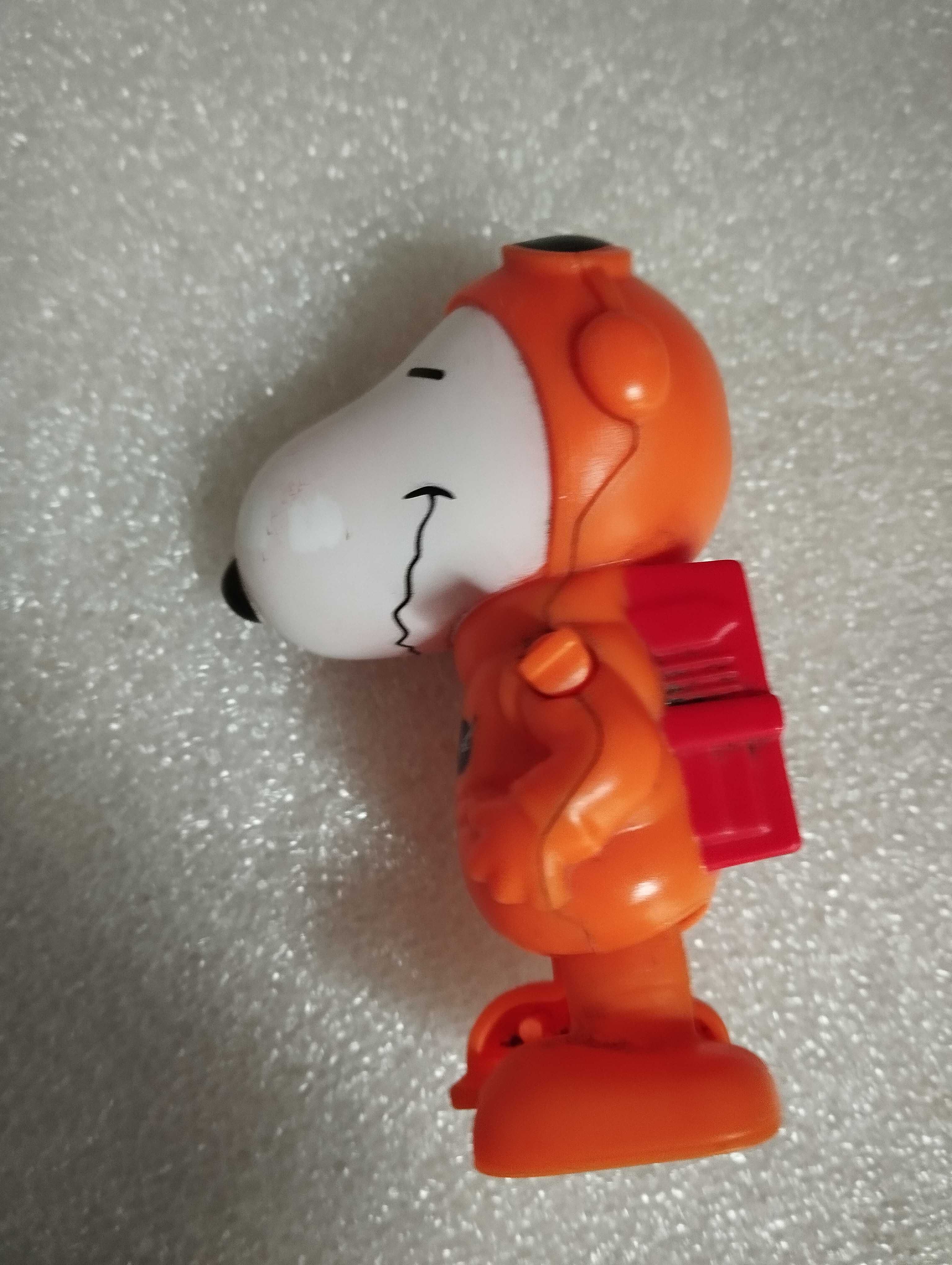 Самозаводная механическая игрушка пес космонавт собака аэронавт NASA.