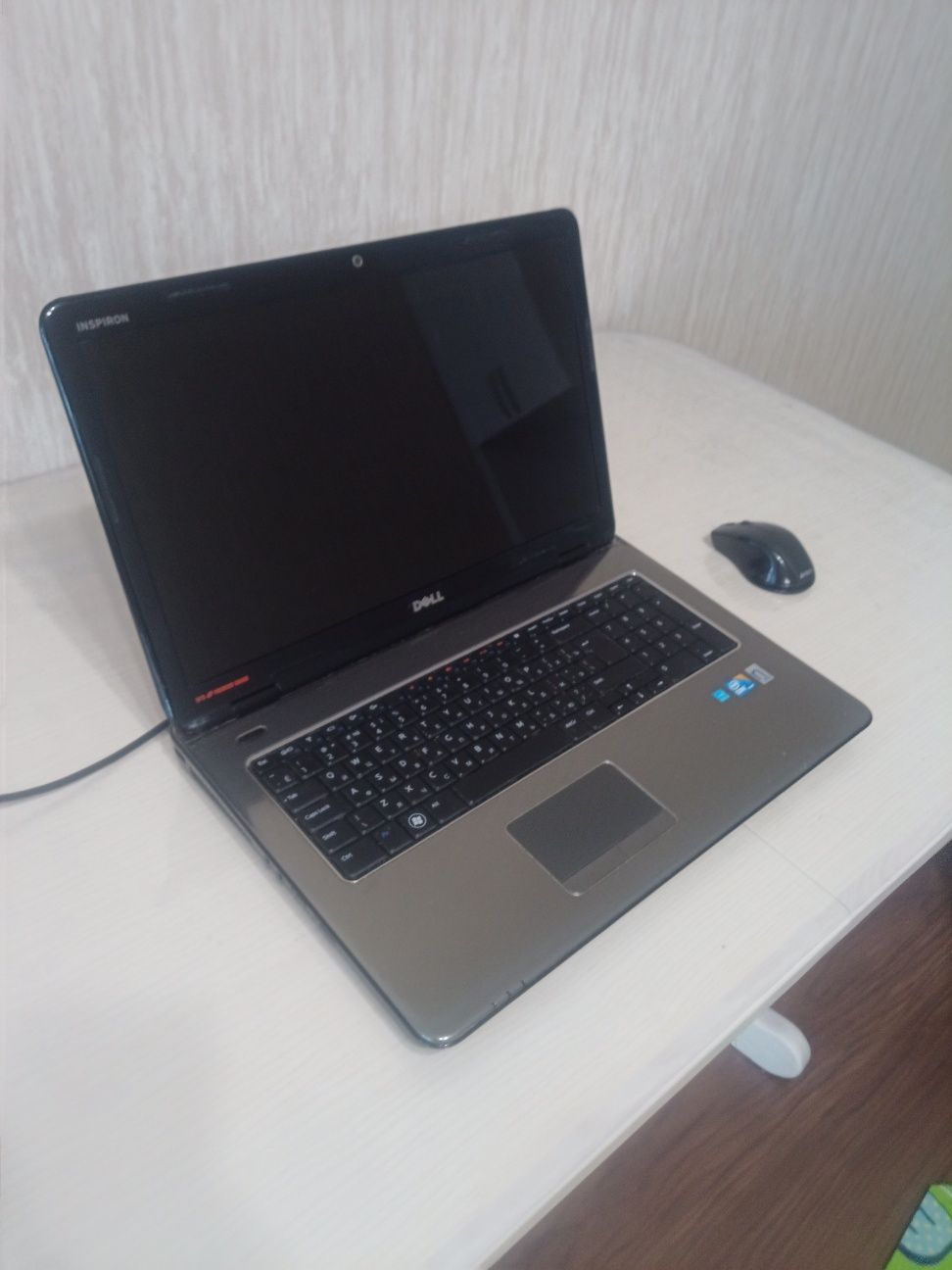 Ноутбук Dell Inspiron 17" N7010, HDD 500Gb, RAM 6Gb, RadeonHD 5470 1Gb
