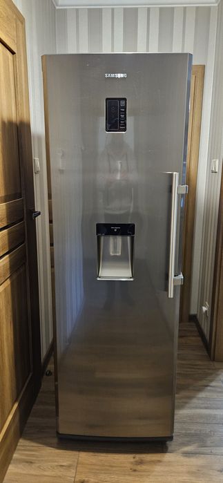 Lodówka SAMSUNG jednodrzwiowa