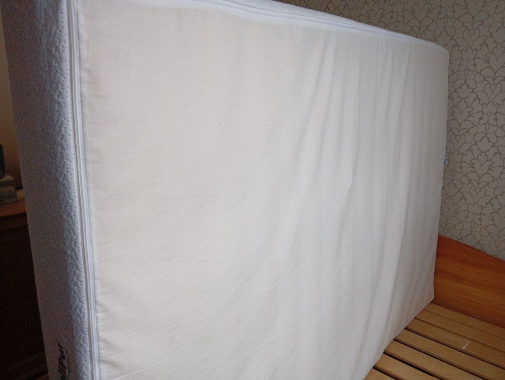 Materac WellPur F30 140x200x18 cm