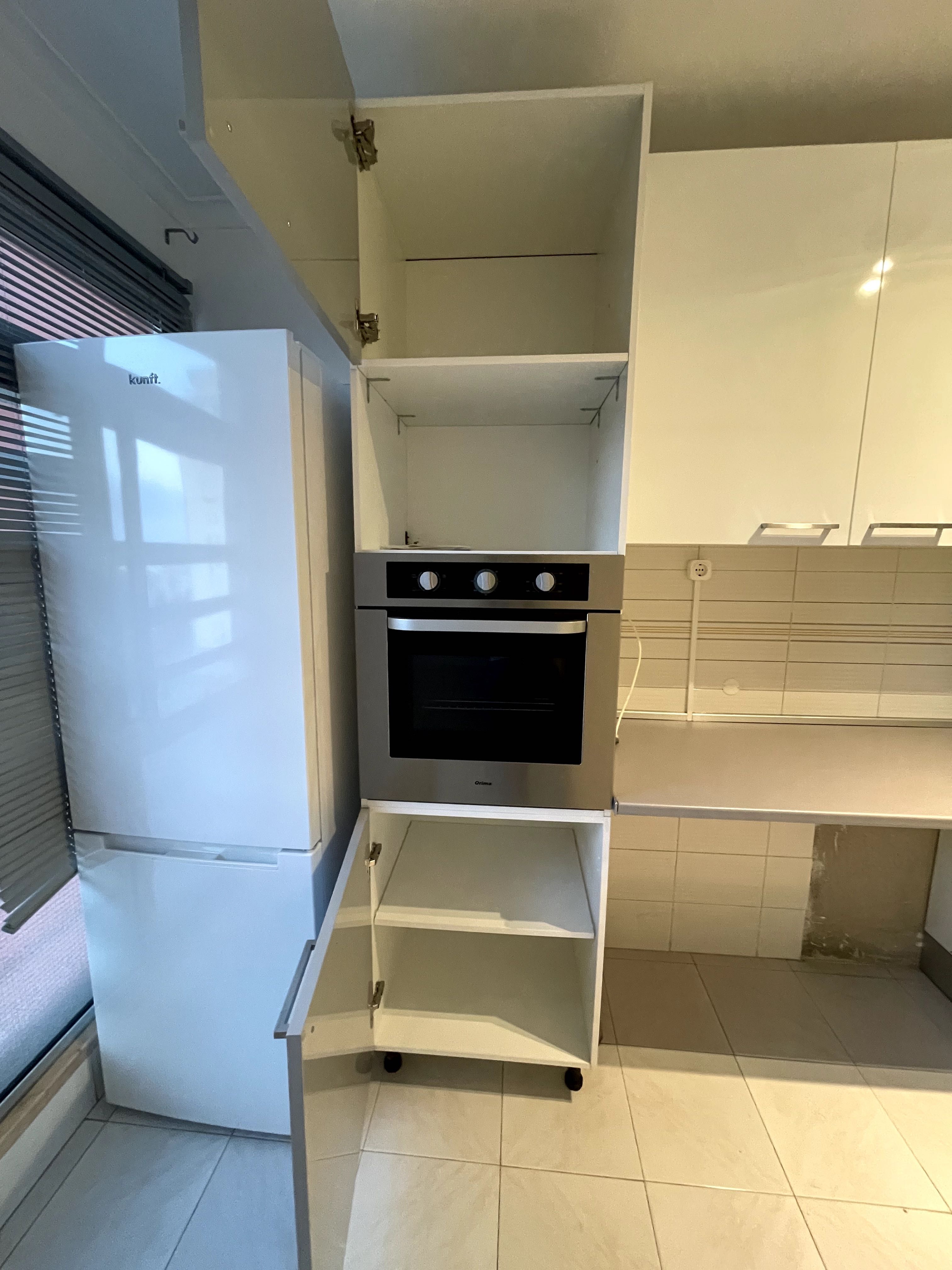 Cozinha completa como nova sem eletrodomésticos incluídos