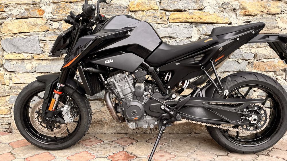 KTM Duke 890 Black Mamba