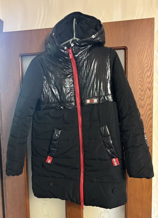 Пуховик,  зимова куртка S-M