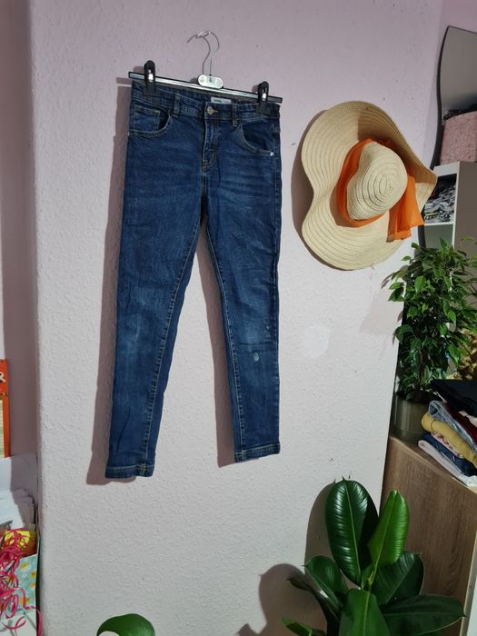 Jeansy chłopięce sinsay 146