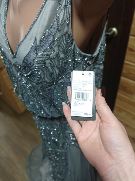 Брендова сукня,Нова.Вечірня,для важливих подій.