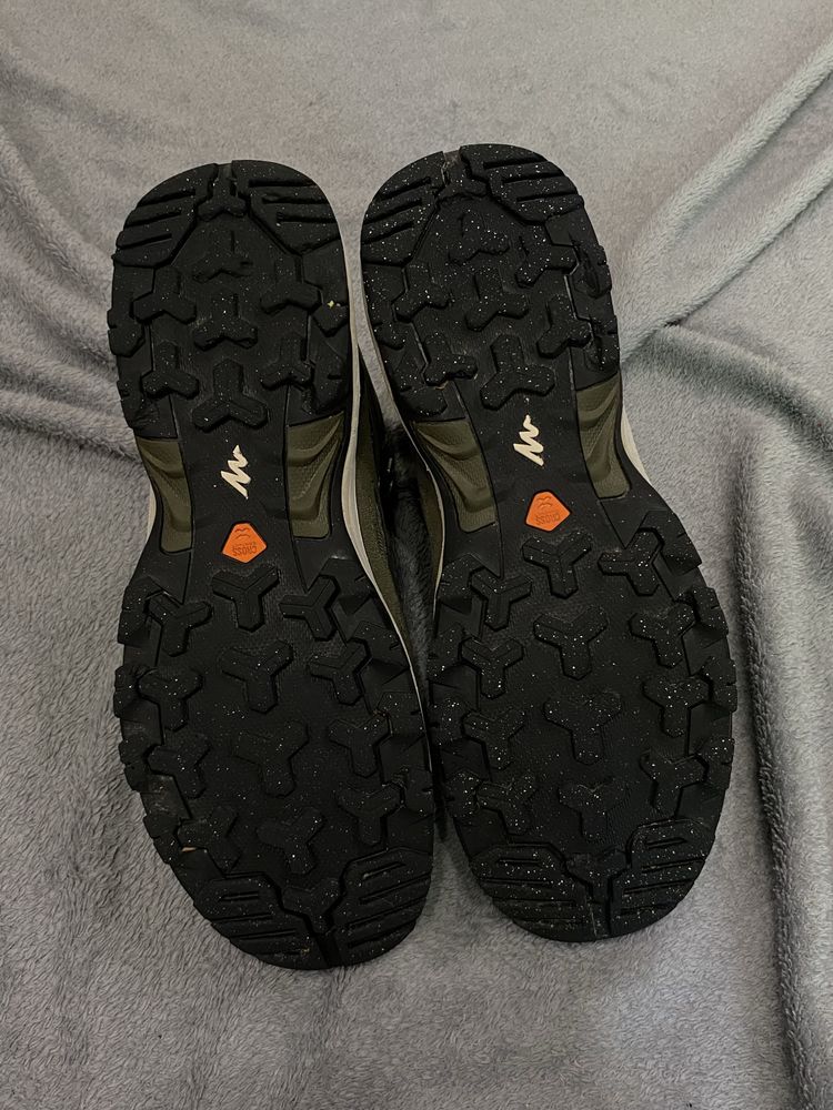 Трекінгові черевики Quechua MH100 Gore-Tex / 27 см