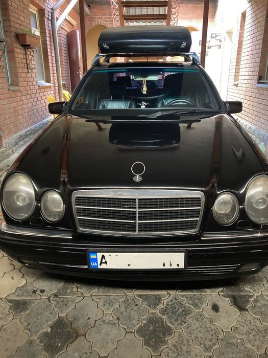 Мерседес Mersedes E320