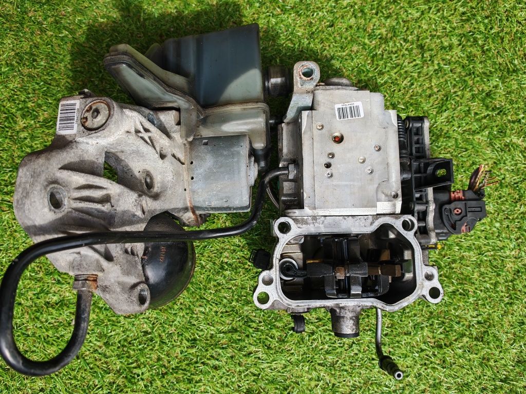 STEROWNIK SKRZYNI Biegów с4 picasso

Citroen C4 Picasso 1