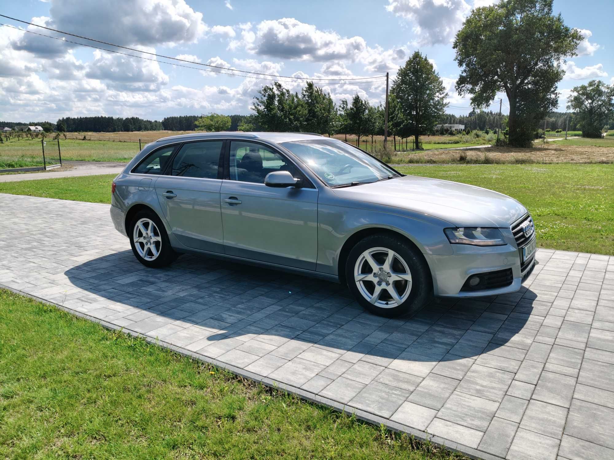 AUDI A4 B8 2.0 tdi